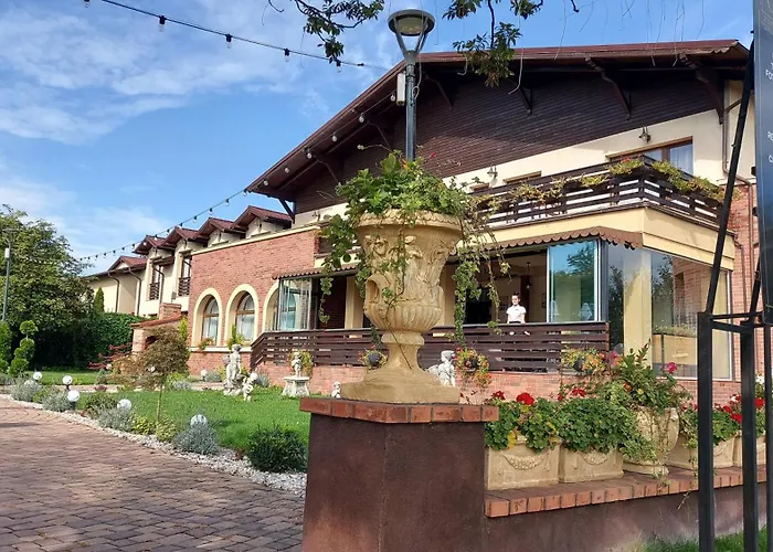 C&C Karo Resort